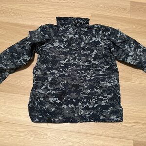 US Navy USN NWU Type I Working Uniform Parka GoreTex Medium Regular